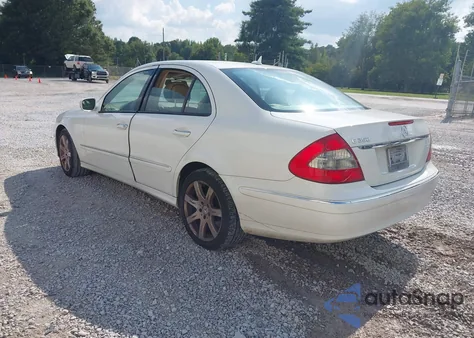 2007 Mercedes-Benz E 350 z USA, uszkodzony, nr VIN WDBUF56X57B116180